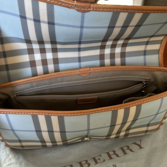 Burberry Spring / Summer handbag - Picture 4 of 10